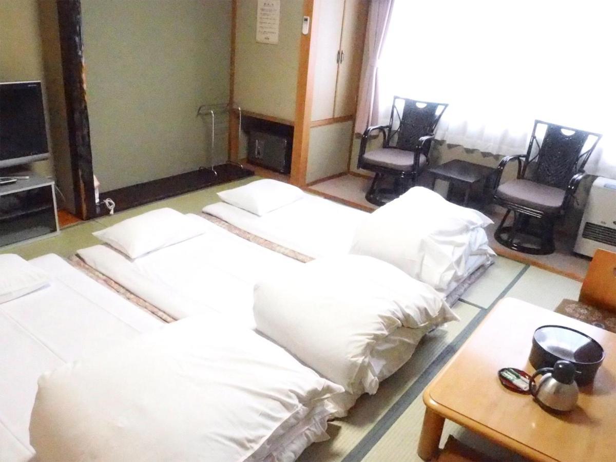 Oyado Hachibei Hotell Takayama  Exteriör bild