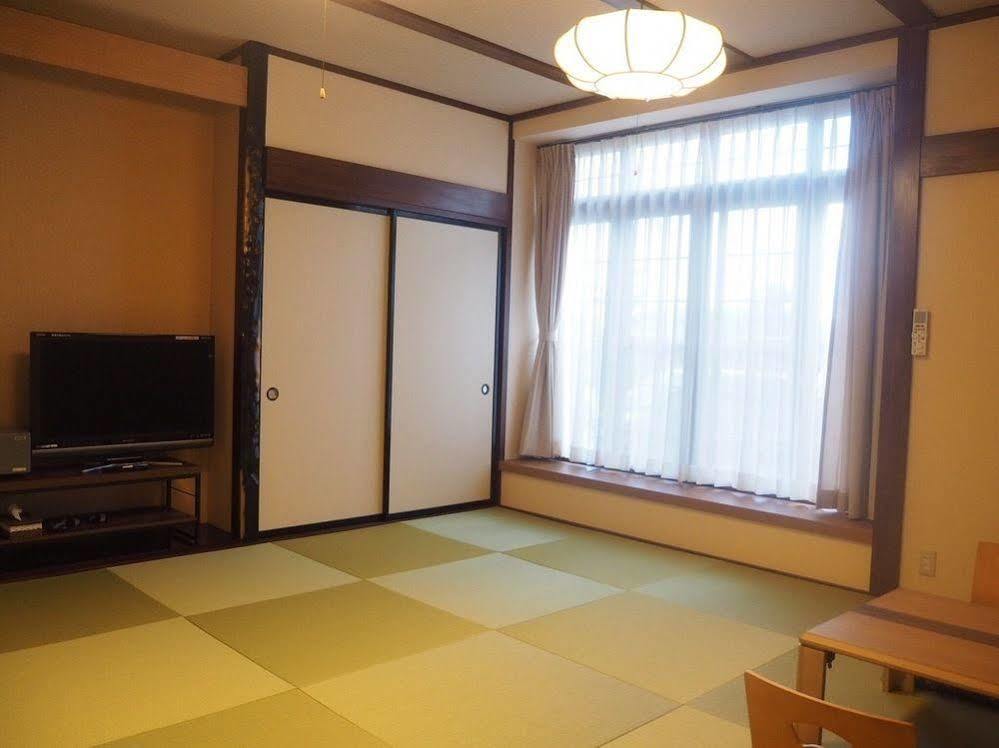 Oyado Hachibei Hotell Takayama  Exteriör bild